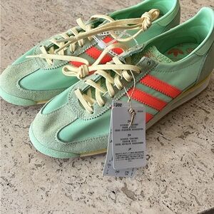 NEW Adidas SL 72 Sneakers